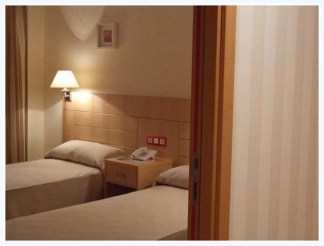 Hotel Villa De Zaragoza Casetas Værelse billede