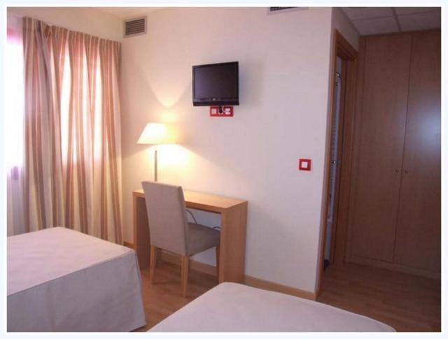 Hotel Villa De Zaragoza Casetas Værelse billede