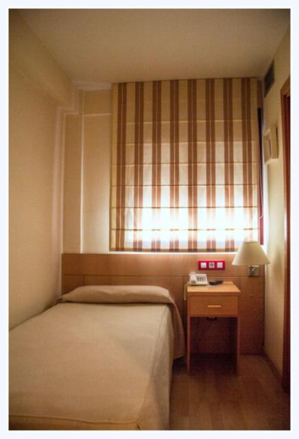 Hotel Villa De Zaragoza Casetas Værelse billede